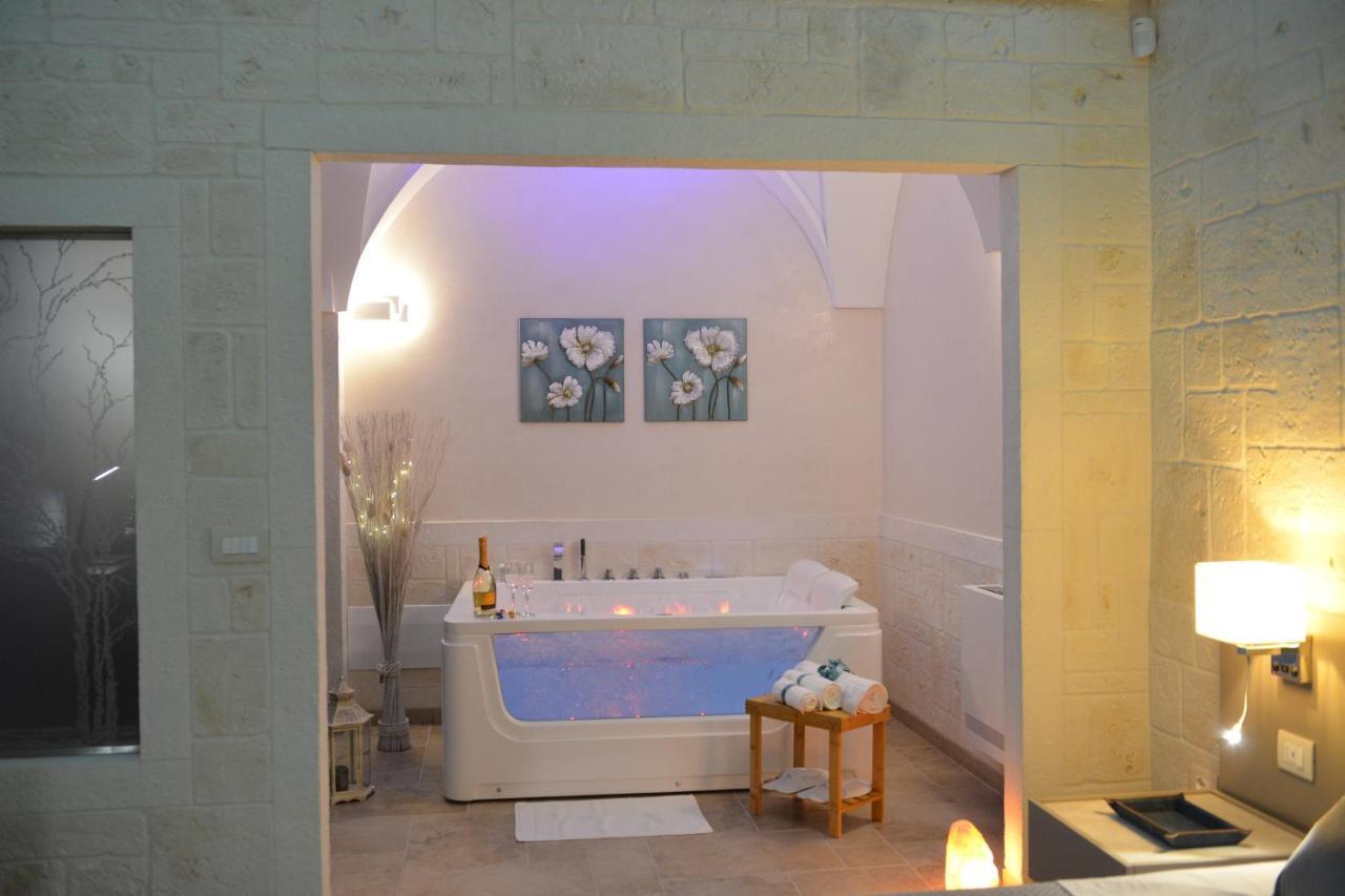 Suite Laurel Spa Con Idromassaggio Fasano Ngoại thất bức ảnh