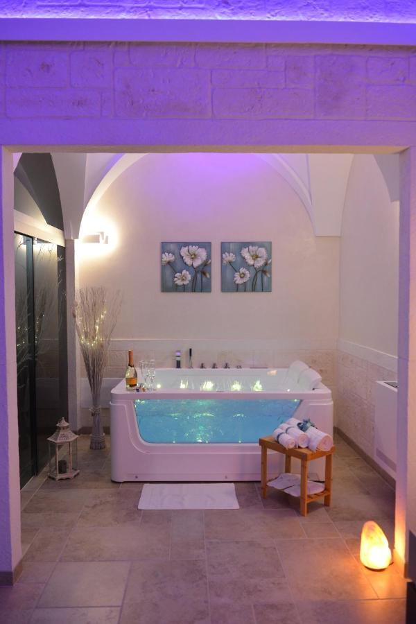 Suite Laurel Spa Con Idromassaggio Fasano Ngoại thất bức ảnh