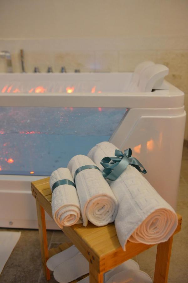 Suite Laurel Spa Con Idromassaggio Fasano Ngoại thất bức ảnh
