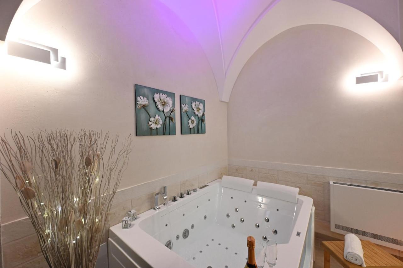 Suite Laurel Spa Con Idromassaggio Fasano Ngoại thất bức ảnh